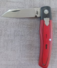 DrT Carbonquartz Whittier..red scales...black bolsters..all Carbonquartz..coa.