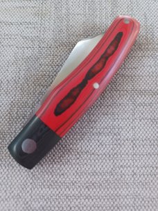DrT Carbonquartz Whittier..red scales...black bolsters..all Carbonquartz..coa.