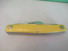 Case XX 1977 Yellow Birds   Eye Stockman Pattern # 33092