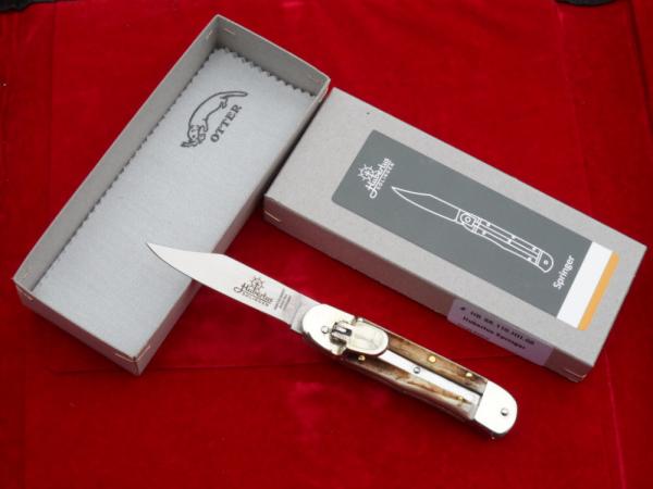 New 5-3/4" Stag Horn Hubertus leverlock auto (110.HH.08) New 5-3/4" Stag Horn Hubertus leverlock auto (110.HH.08)
