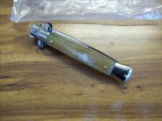 Renzo Beltrame 9 inch Honey Horn Stiletto Bayo Swivel Bolster Brand New