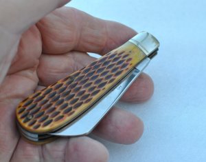Rough Rider 2 Blade Hawk Jigged Honey Bone Mint 3 7/8" Closed Mirror Polish Bomb Shield