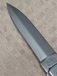 Mikov Stag with pocket clip.