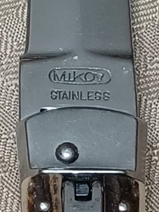Mikov Stag with pocket clip.