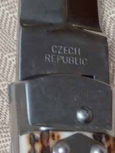 Mikov Stag with pocket clip.