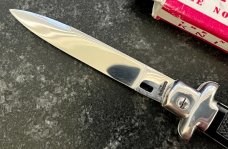 Beautiful Begon Lockback Switchblade Knife, Made In France, With Original Box, Unused 
