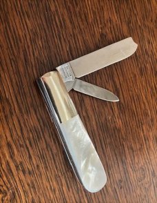 RARE PEARL 1 ARM RAZ  BARLOW