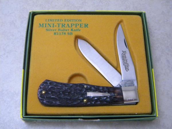 Remington UMC USA 1991 R1178 Bone Silver Bullet Mini Trapper Knife in Box Remington UMC USA 1991 R1178 Bone Silver Bullet Mini Trapper Knife in Box