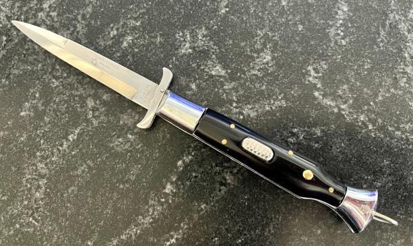 Rare Rizzuto Estileto Milano Wasp Body Mustache Swing Guard Switchblade Knife Rare Rizzuto Estileto Milano Wasp Body Mustache Swing Guard Switchblade Knife