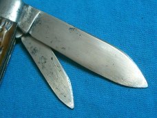 VINTAGE IMPERIAL PROV RI USA JIGGED BONE WW2 EZ OPEN EASY OPEN FOLDING POCKET KNIFE KNIVES OLD