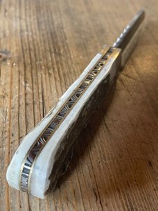 A Wright & Son, Sheffield Slim Barlow-Lambsfoot with Stag Scales and Filed Back Spring
