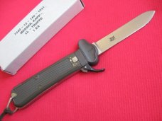 Vintage Large Size BUND German Luftwaffe PARATROOPER Gravity Knife - MINT IN BOX !