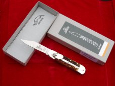 New 5-3/4" Stag Horn Hubertus leverlock auto (110.HH.08)