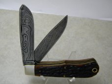 Remington USA 1997 R1123-D Bone Trapper Knife in Box