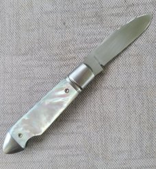 Vincenzo Balistreri MOP Bullet Head Easy Open.3.75"...Fluted bolsters..AEB-L.. filework...coa..slip.