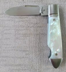 Vincenzo Balistreri MOP Bullet Head Easy Open.3.75"...Fluted bolsters..AEB-L.. filework...coa..slip.