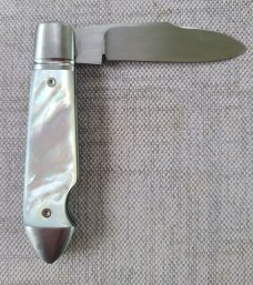 Vincenzo Balistreri MOP Bullet Head Easy Open.3.75"...Fluted bolsters..AEB-L.. filework...coa..slip.
