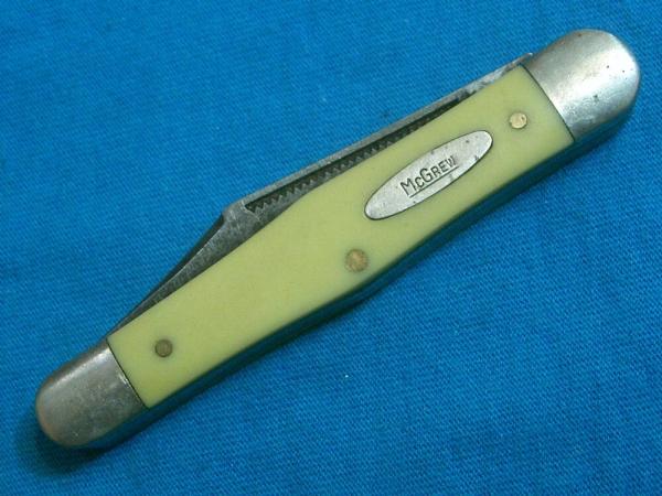 VINTAGE MCGREW ARKANSAS USA FOLDING POCKET COKE BOTTLE SWELL CENTER SLEEVEBOARD KNIFE KNIVES OLD