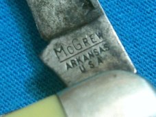 VINTAGE MCGREW ARKANSAS USA FOLDING POCKET COKE BOTTLE SWELL CENTER SLEEVEBOARD KNIFE KNIVES OLD