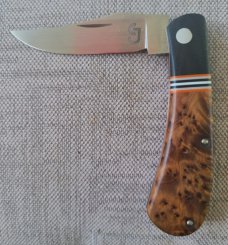 Grayson Jennings Thuya Burl Trapper..Cpm154..Black Canvas Micarta bolsters...3.5 closed..coa and box