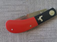 Luciano Silveira Pacheco..14C28N stainless..Red Corian Scales and Black Corian Bolsters...3.75 clsd