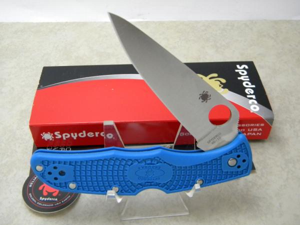 Spyderco Seki Japan Endura 4 VG-10 Blue Lockback Knife NIB