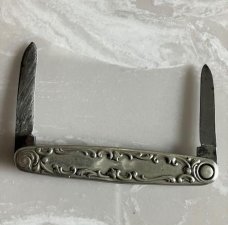 PRESS BUTTON KNIFE CO DOUBLE BLADE