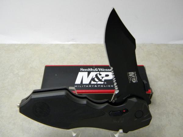 Smith & Wesson Taylor Brands SMWP5LS Assisted Flipper Switchblade Knife 