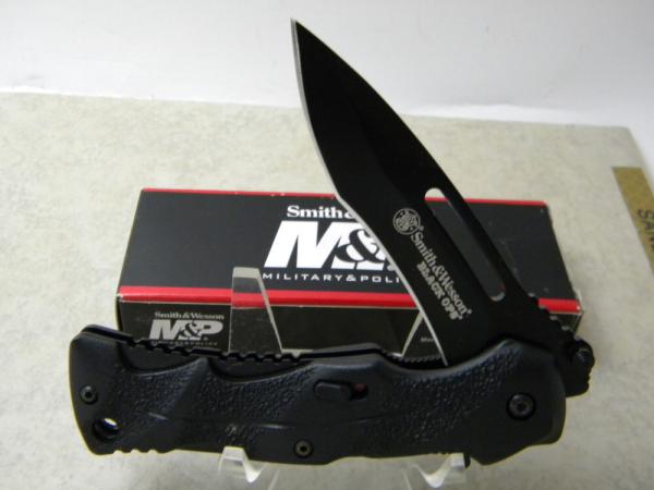 Smith & Wesson Taylor Brands SWBLOP2B Assisted Folding Knife 