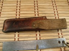 SCHRADE OLD-TIMER HONESTEEL PAT. PEND. U.S.A. MADE VINT. USED & ORIGINAL SCHRADE OLD-TIMER SHEATH 