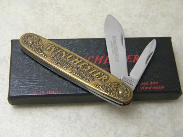 Winchester Tdmk. New Haven CT Model 1873 Brass Lockback Knife in Box