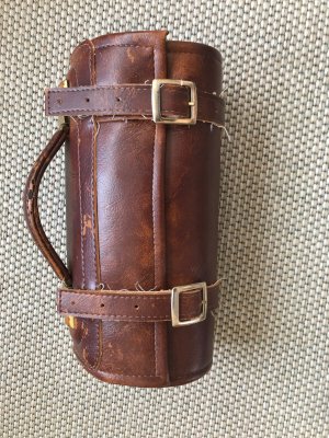 Leather pocket knife roll