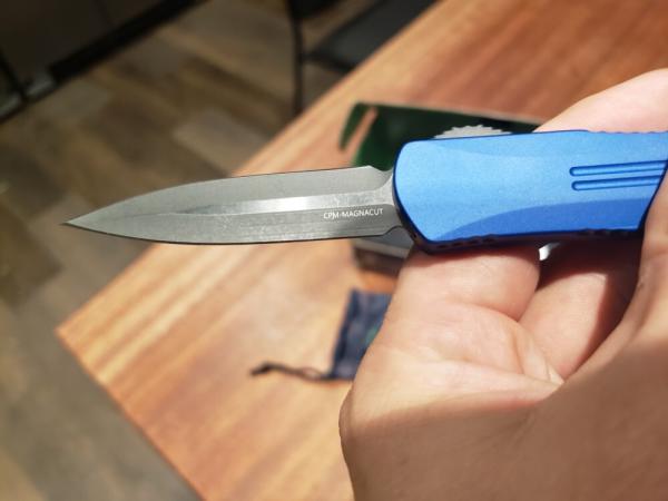 Heretic Manticore S - OTF Auto Knife - Carbon Fiber and Aluminum - NIB! Heretic Manticore S - OTF Auto Knife - Carbon Fiber and Aluminum - NIB!
