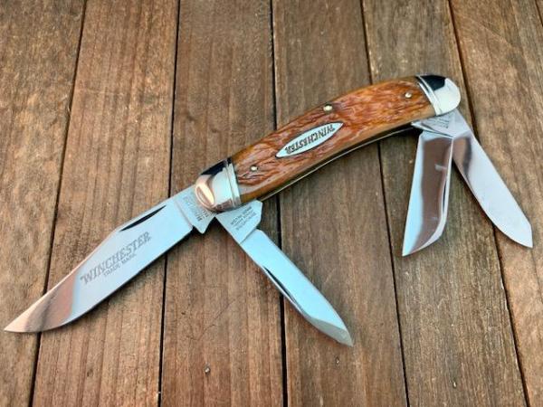 Winchester 4 Blade Sowbelly Stockman Honey Jigged Bone 1998 Winchester 4 Blade Sowbelly Stockman Honey Jigged Bone 1998