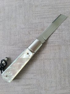 Vincenzo Balistreri White Wolf..Mother of Pearl..AEB-L..liners..lanyard pin and bead..coa.slip