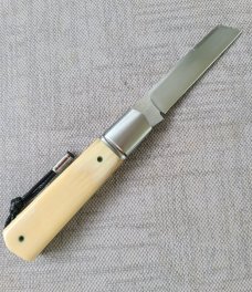 Vincenzo Balistreri White Wolf.Interior Cut Mammoth..AEB-L..liners..lanyard pin and bead..coa.slip