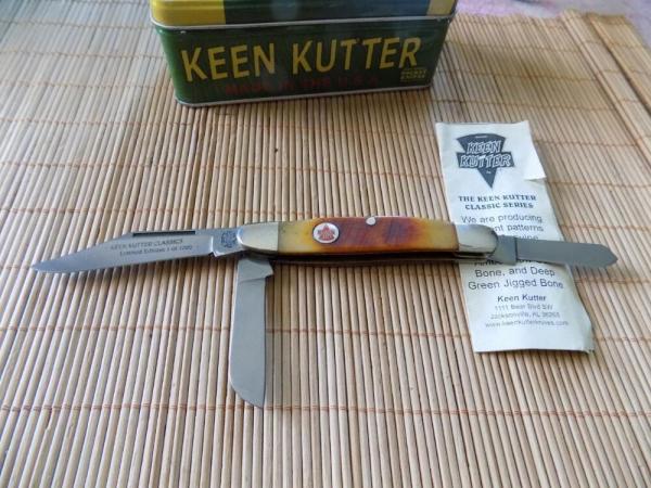 Never Used "Keen Kutter" serial #104 Knife with original tin.