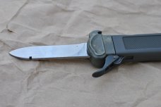 Gravity Knife Messer Kapp LL Truppe Lg. Bail Folding Spike OD Green Handled  Not Used 