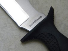 Smith & Wesson Taylor Brands SW 970 Fixed Blade Knife in Sheath NIB