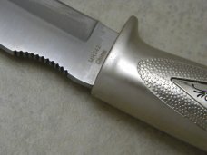 Marbles MR242 Bear Creek Hunter Fixed Blade Survival Sheath Knife in Box
