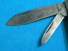 VINTAGE 4 LINE CAMILLUS CUTLERY CO BONE EZ EASY OPEN JACK FOLDING POCKET KNIFE KNIVES OLD