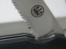 Beretta Seki Japan 3 Arrow Logo Button Lock Knife NIB