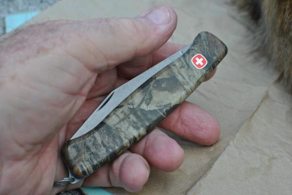 Wenger 125 mm Single Blade Century Cammo Color Handle Never use Or Honed Locking Blade