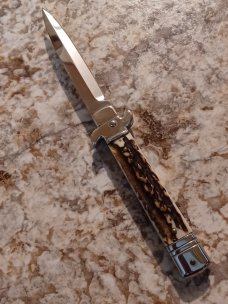 8" AKC Stag Leverletto by Bill DeShivs