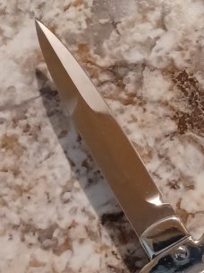 8" AKC Stag Leverletto by Bill DeShivs