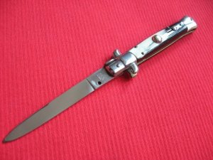 Vintage VIRGINIA Italian STILETTO Horn Switchblade Knife.