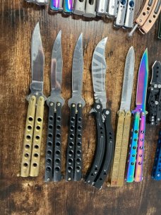Lot of 20 butterfly balisong Knives