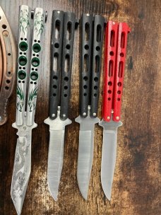 Lot of 20 butterfly balisong Knives