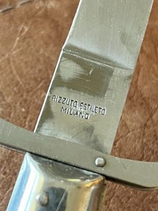Rare Rizzuto Estileto Milano Tang Stamp Batwing Guards Single Pin Switchblade Knife 