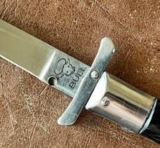 Rare Pre-Rizzuto BULL Tang Stamp Batwing Guards Backlock Switchblade 7.5 Inch Knife